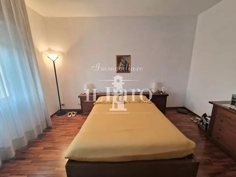 Immagine 19 di Villetta a schiera in vendita  a Campi Bisenzio