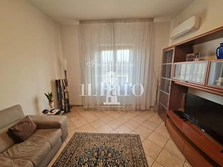 Immagine 3 di Villetta a schiera in vendita  a Campi Bisenzio