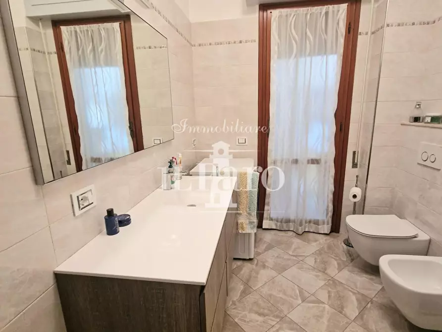 Immagine 39 di Appartamento in vendita  a Campi Bisenzio