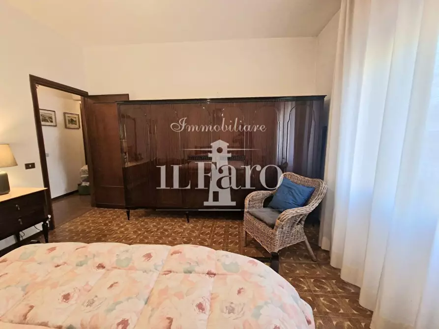 Immagine 24 di Appartamento in vendita  a Campi Bisenzio