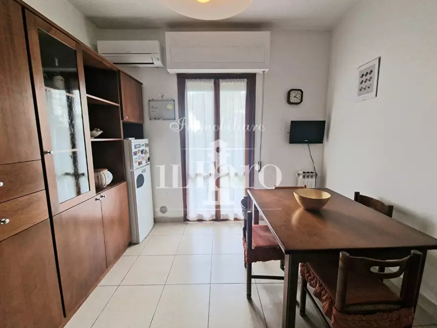 Immagine 8 di Appartamento in vendita  a Campi Bisenzio