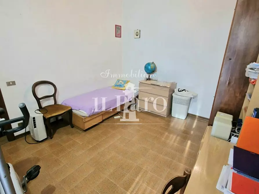 Immagine 32 di Appartamento in vendita  a Campi Bisenzio