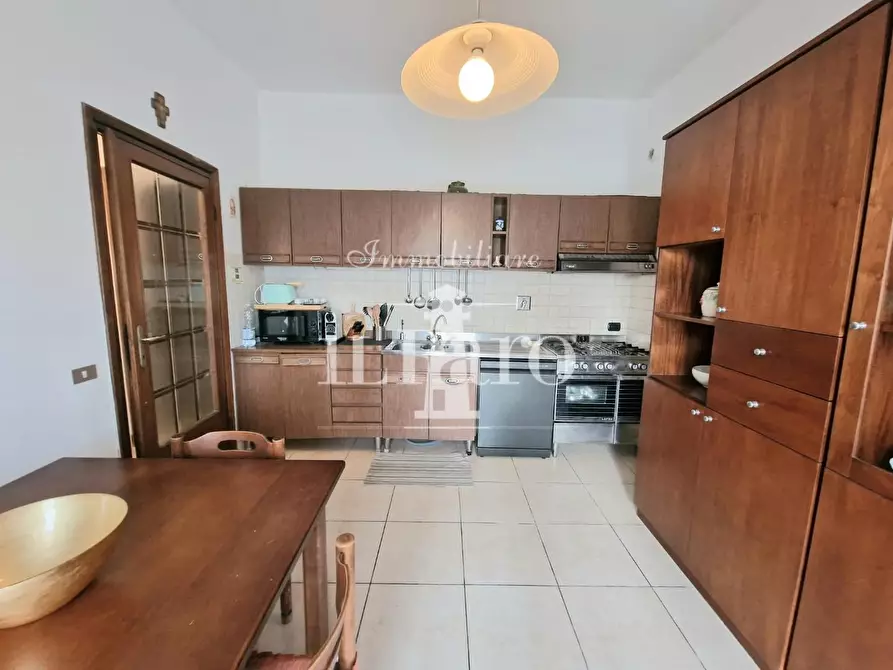 Immagine 7 di Appartamento in vendita  a Campi Bisenzio