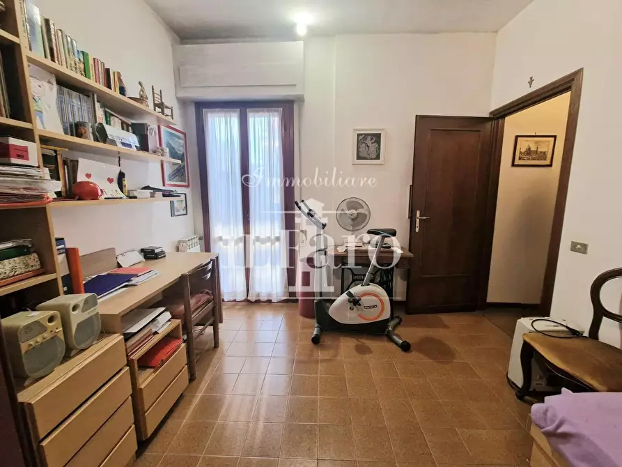 Immagine 31 di Appartamento in vendita  a Campi Bisenzio