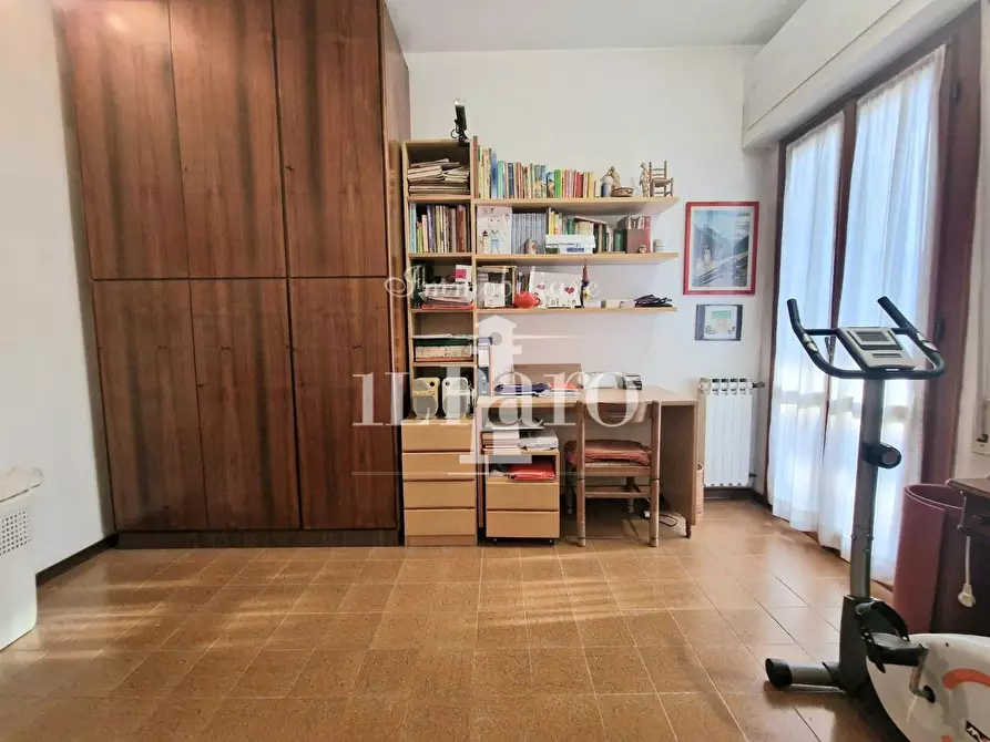 Immagine 30 di Appartamento in vendita  a Campi Bisenzio