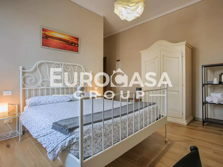 Immagine 22 di Villa in vendita  a Lucca