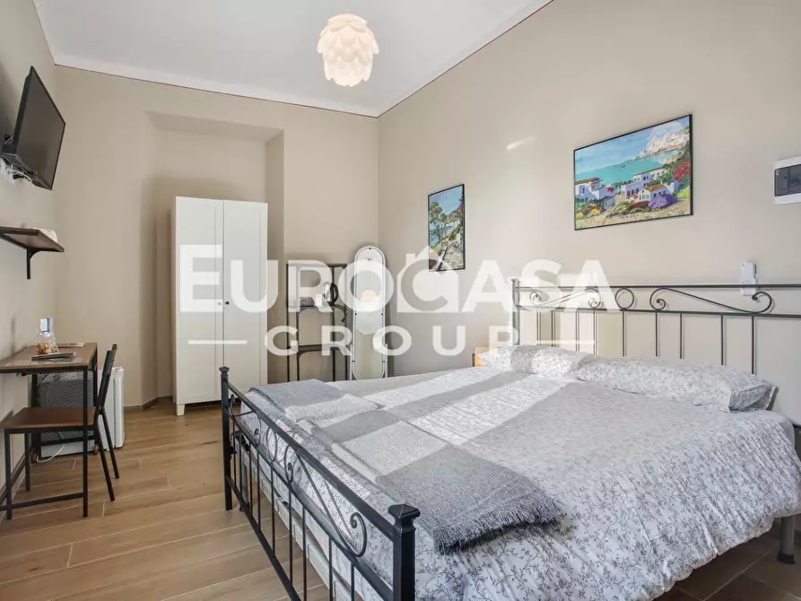 Immagine 17 di Villa in vendita  a Lucca