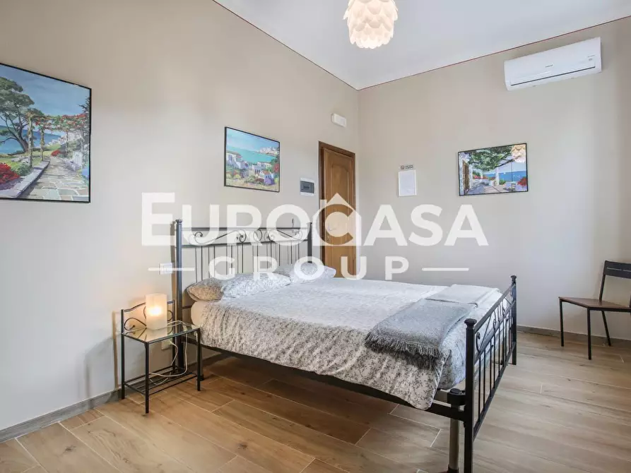 Immagine 20 di Villa in vendita  a Lucca