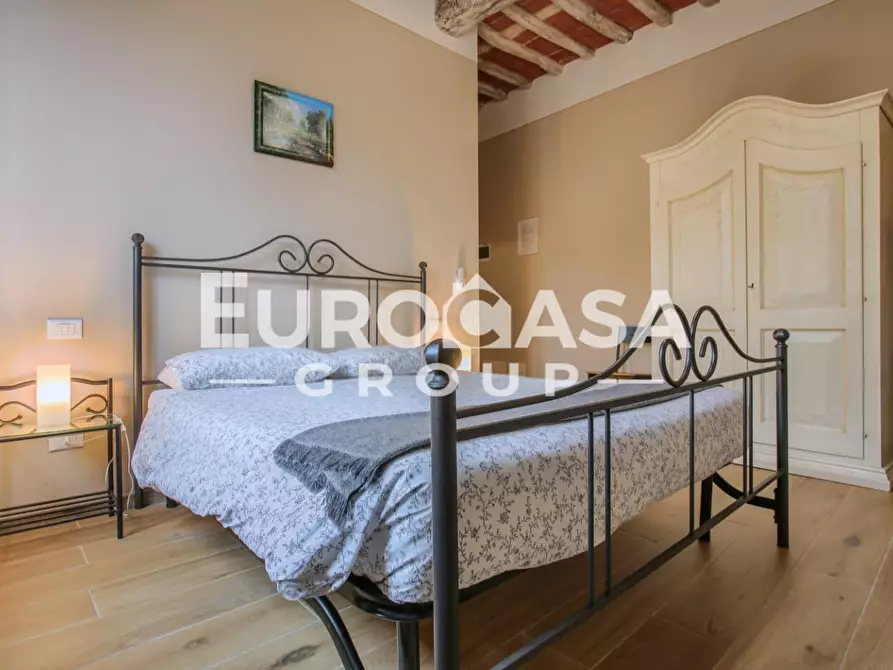 Immagine 21 di Villa in vendita  a Lucca