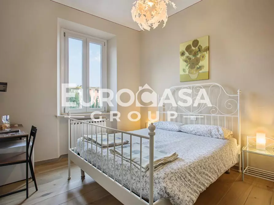 Immagine 3 di Villa in vendita  a Lucca