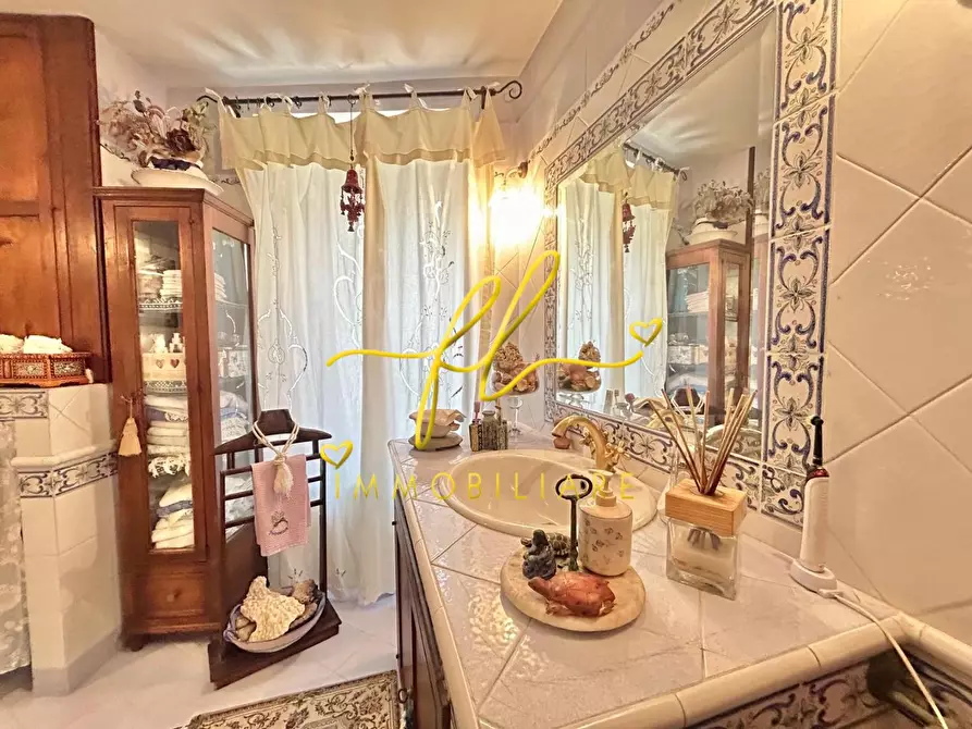 Immagine 21 di Appartamento in vendita  a Rio