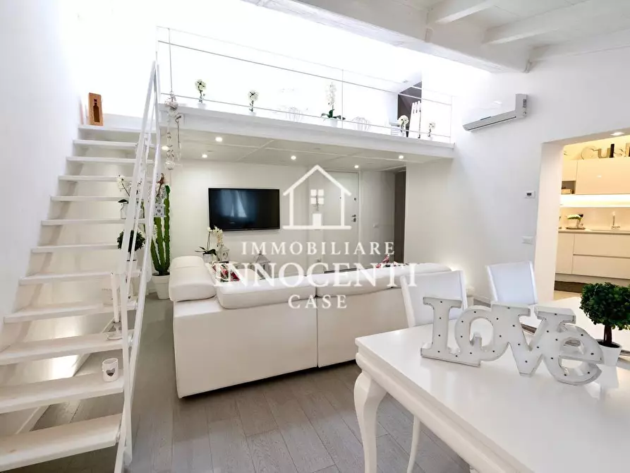 Immagine 2 di Appartamento in vendita  a Massa