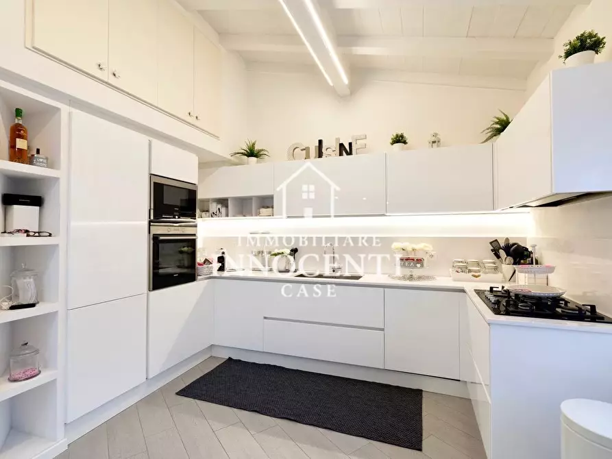 Immagine 6 di Appartamento in vendita  a Massa