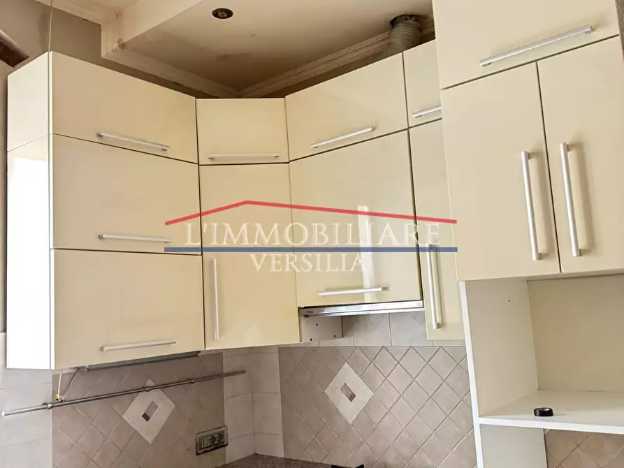 Immagine 18 di Appartamento in vendita  a Massa