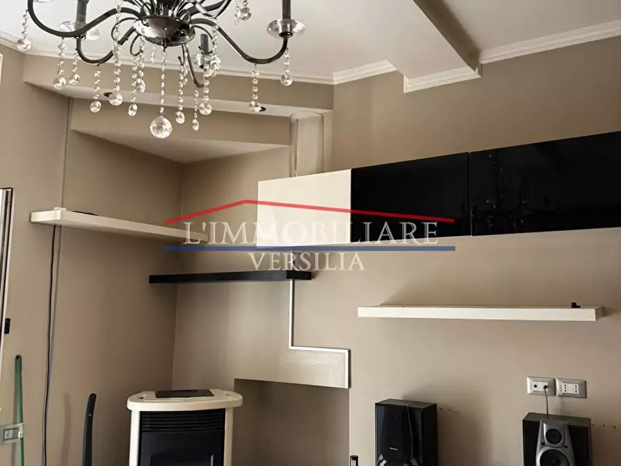 Immagine 11 di Appartamento in vendita  a Massa