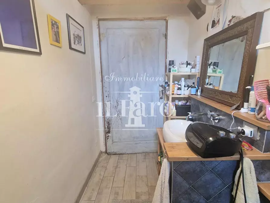 Immagine 47 di Terratetto in vendita  a Campi Bisenzio