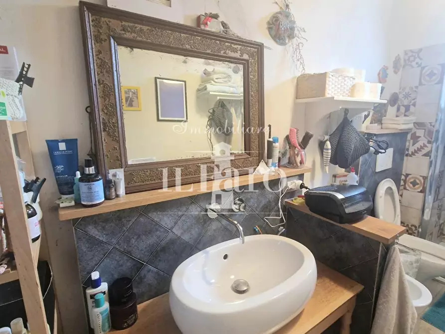 Immagine 46 di Terratetto in vendita  a Campi Bisenzio