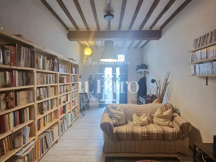 Immagine 1 di Terratetto in vendita  a Campi Bisenzio