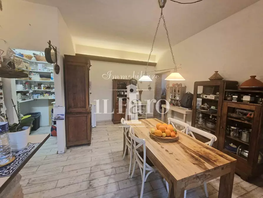 Immagine 9 di Terratetto in vendita  a Campi Bisenzio