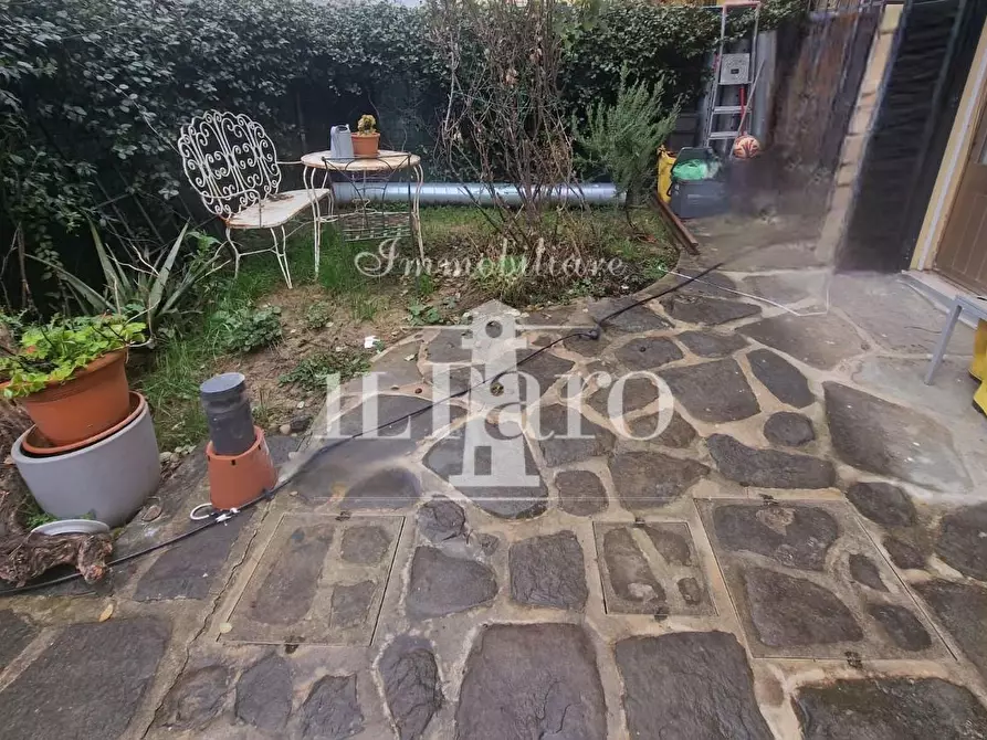 Immagine 55 di Terratetto in vendita  a Campi Bisenzio