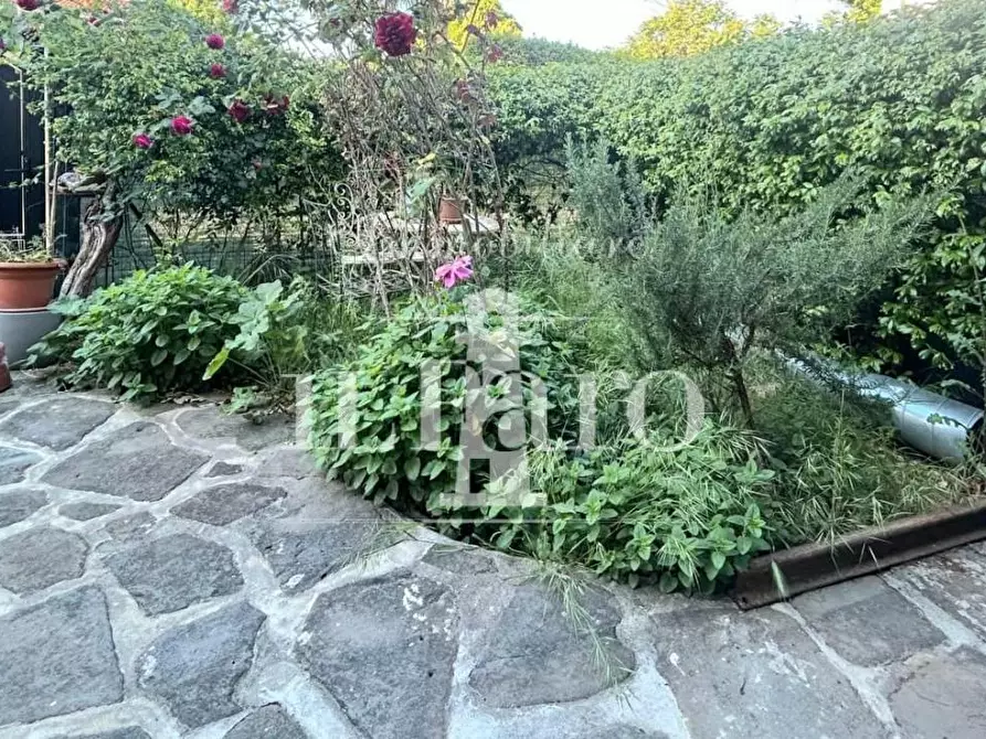 Immagine 5 di Terratetto in vendita  a Campi Bisenzio