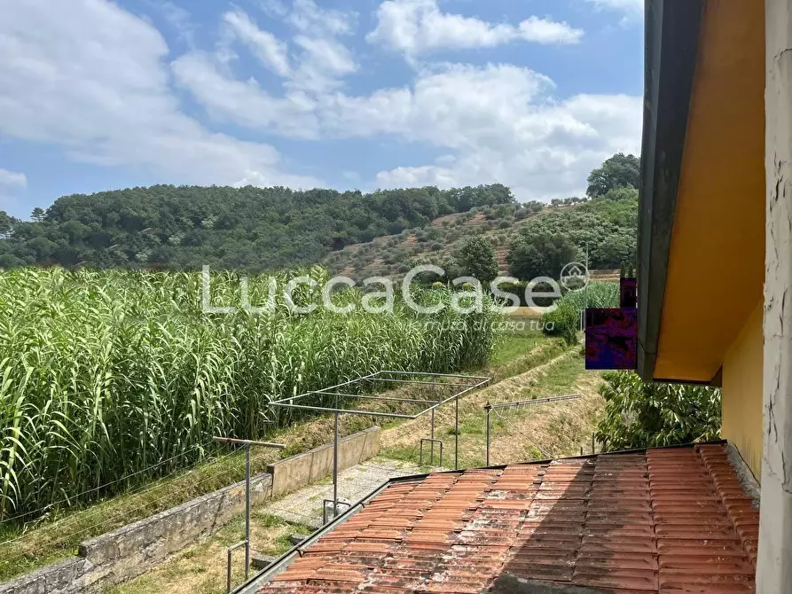 Immagine 12 di Villa in vendita  a Porcari