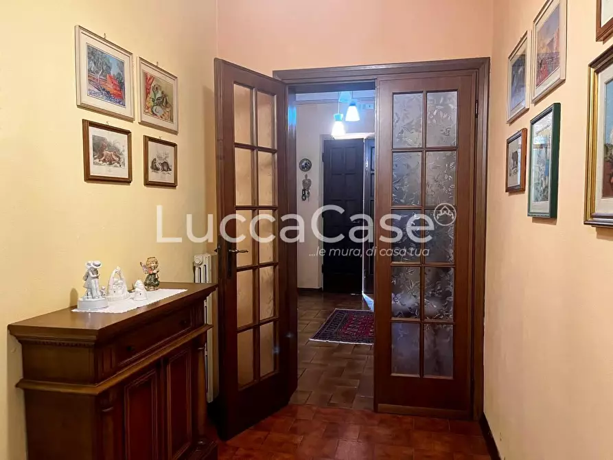 Immagine 21 di Villa in vendita  a Porcari