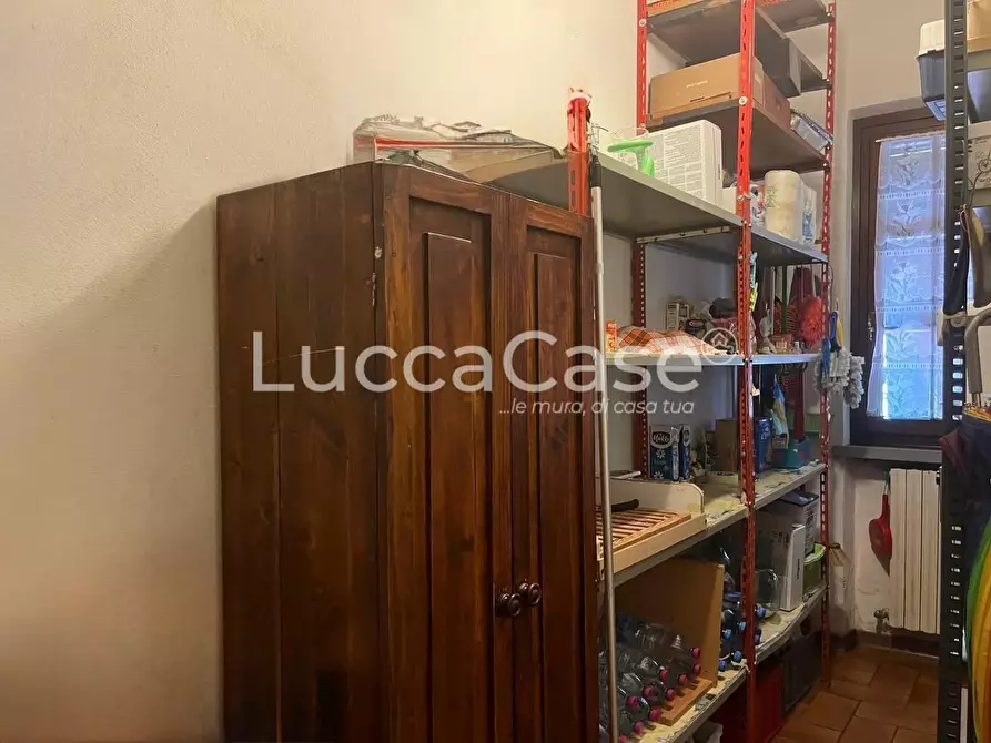 Immagine 18 di Villa in vendita  a Porcari