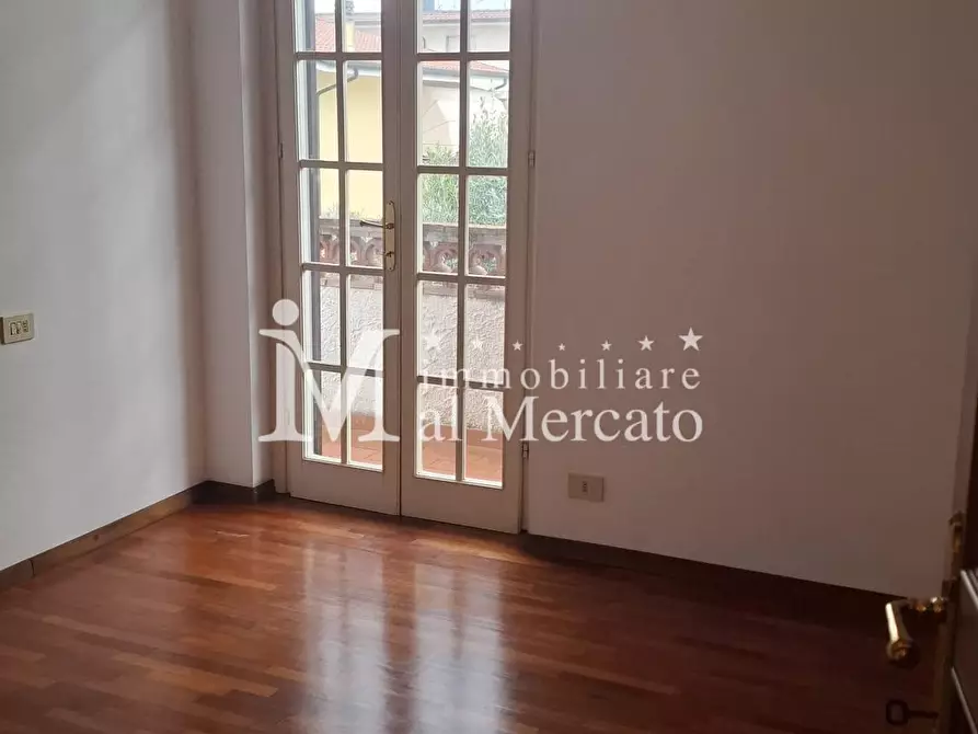 Immagine 34 di Casa bifamiliare in vendita  a Viareggio