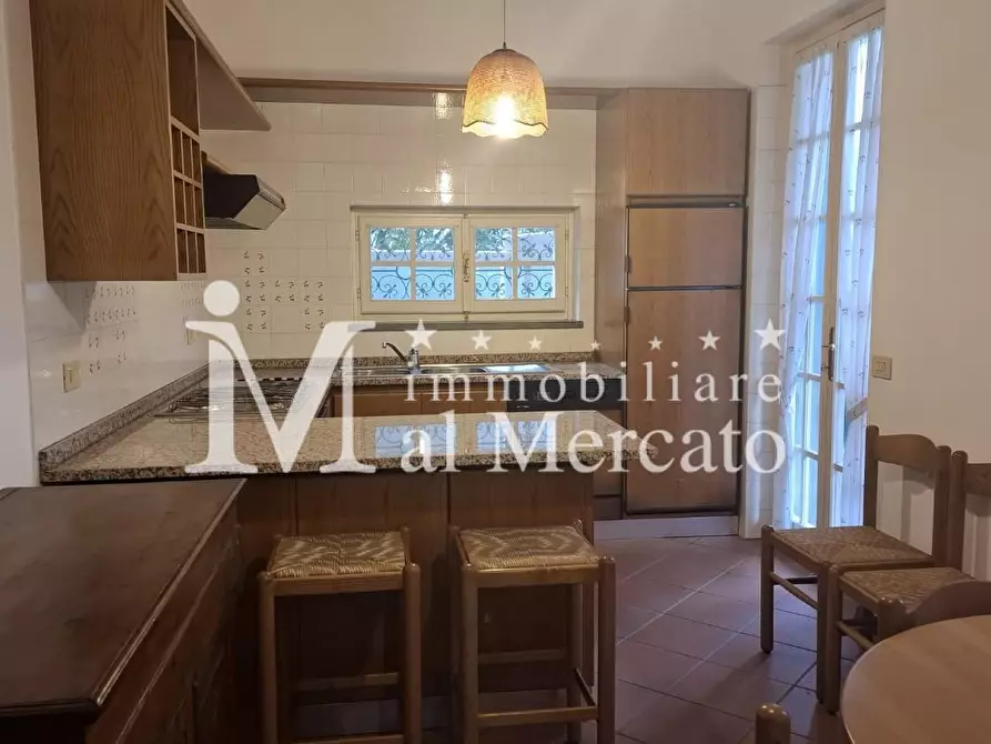 Immagine 10 di Casa bifamiliare in vendita  a Viareggio