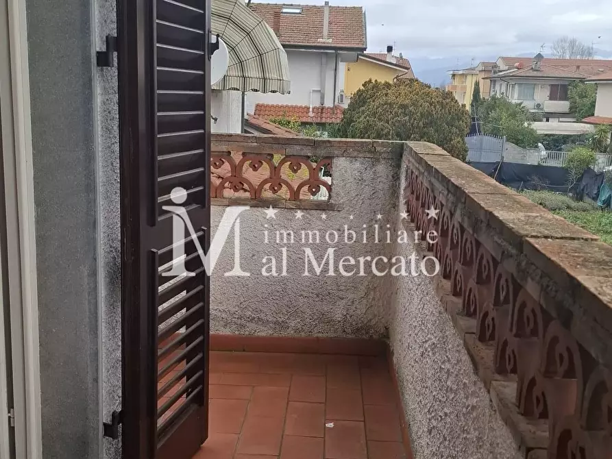 Immagine 32 di Casa bifamiliare in vendita  a Viareggio