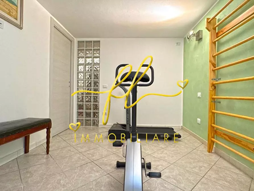 Immagine 73 di Villa in vendita  a Montescudaio