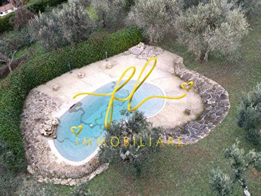 Immagine 77 di Villa in vendita  a Montescudaio