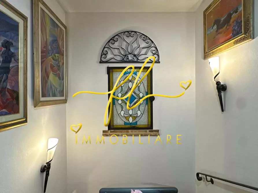 Immagine 52 di Villa in vendita  a Montescudaio