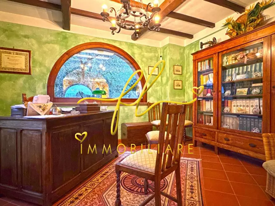 Immagine 64 di Villa in vendita  a Montescudaio