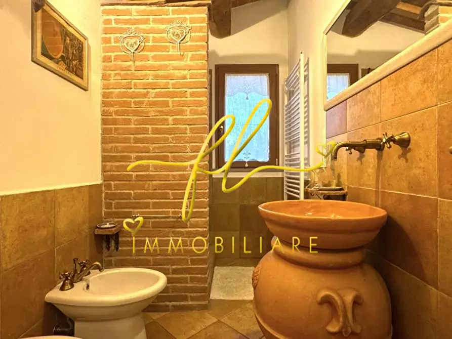 Immagine 26 di Villa in vendita  a Montescudaio