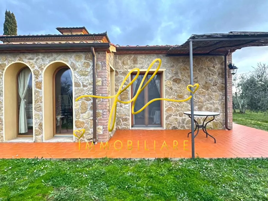 Immagine 31 di Villa in vendita  a Montescudaio