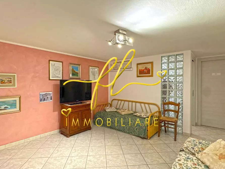 Immagine 61 di Villa in vendita  a Montescudaio