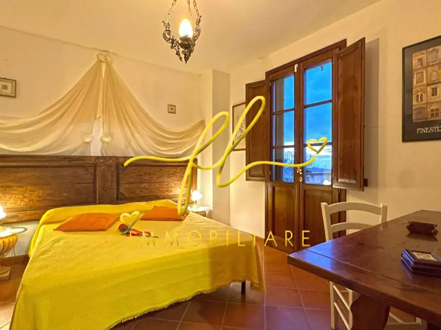 Immagine 46 di Villa in vendita  a Montescudaio