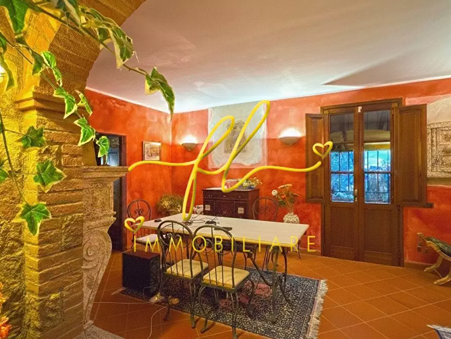 Immagine 95 di Villa in vendita  a Montescudaio