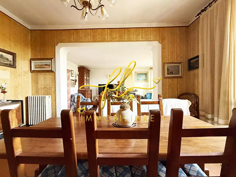 Immagine 25 di Villa in vendita  a Rosignano Marittimo