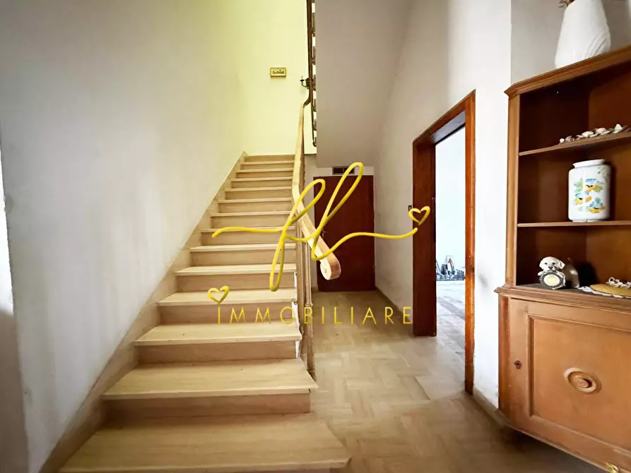 Immagine 7 di Villa in vendita  a Rosignano Marittimo