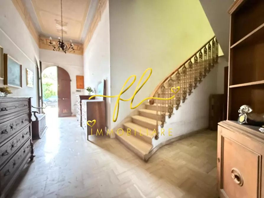 Immagine 3 di Villa in vendita  a Rosignano Marittimo