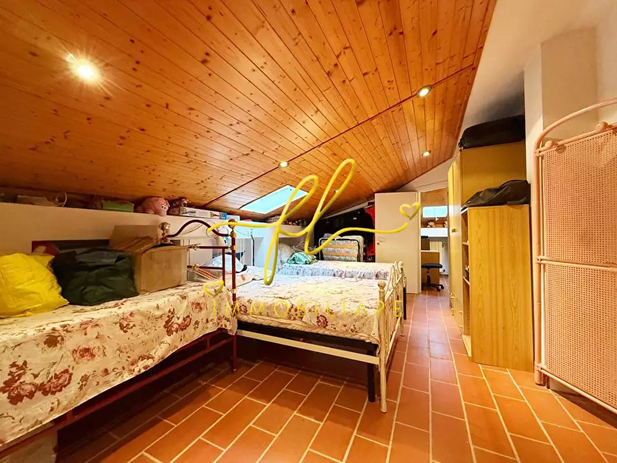 Immagine 8 di Villa in vendita  a Rosignano Marittimo