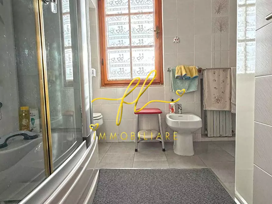 Immagine 40 di Villa in vendita  a Rosignano Marittimo