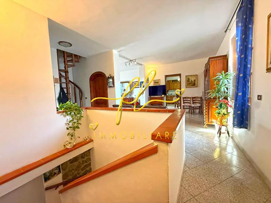 Immagine 39 di Villa in vendita  a Rosignano Marittimo