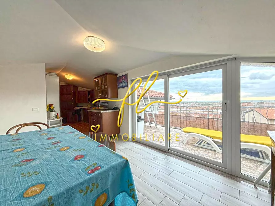 Immagine 16 di Villa in vendita  a Rosignano Marittimo