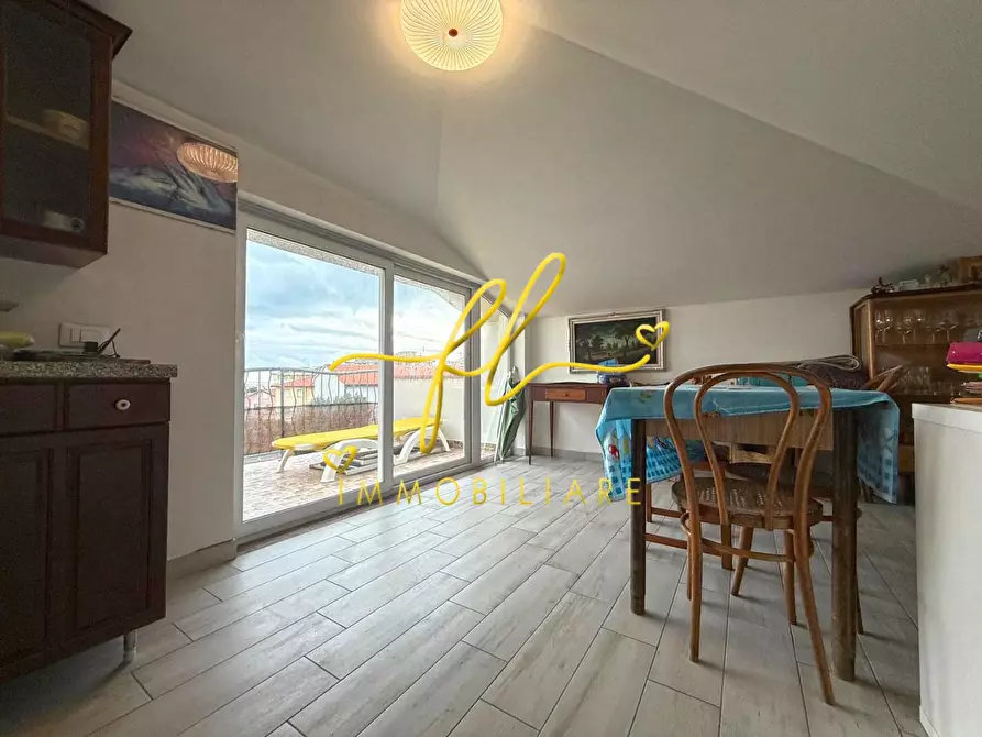 Immagine 15 di Villa in vendita  a Rosignano Marittimo