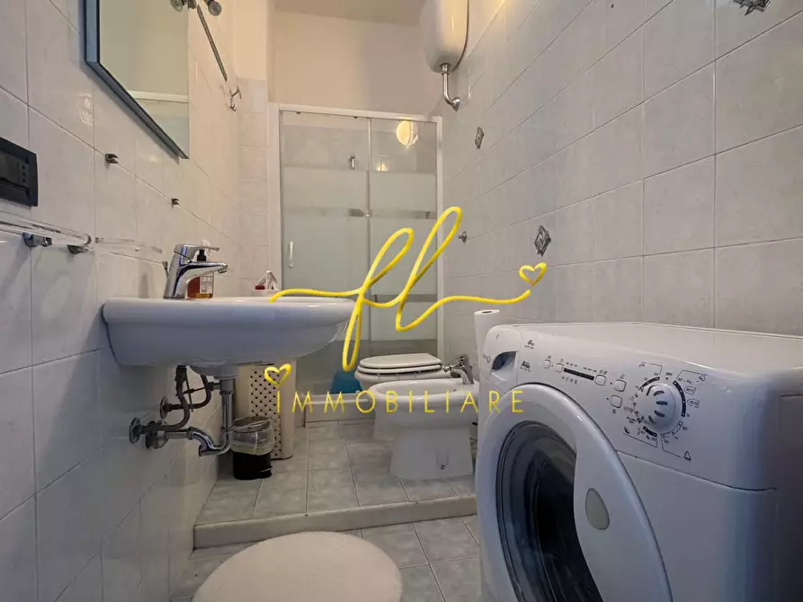 Immagine 17 di Appartamento in vendita  a Livorno