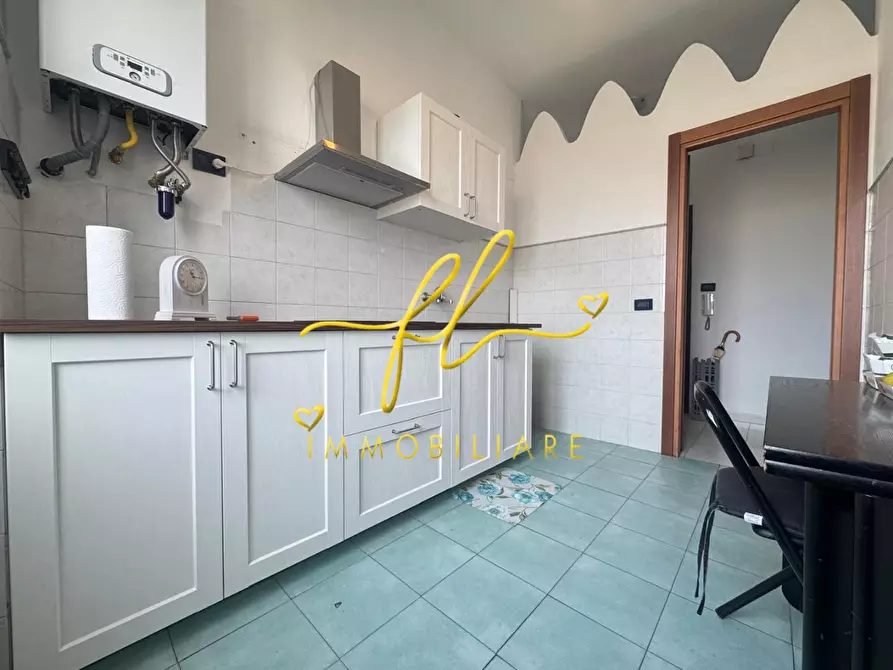 Immagine 6 di Appartamento in vendita  a Livorno